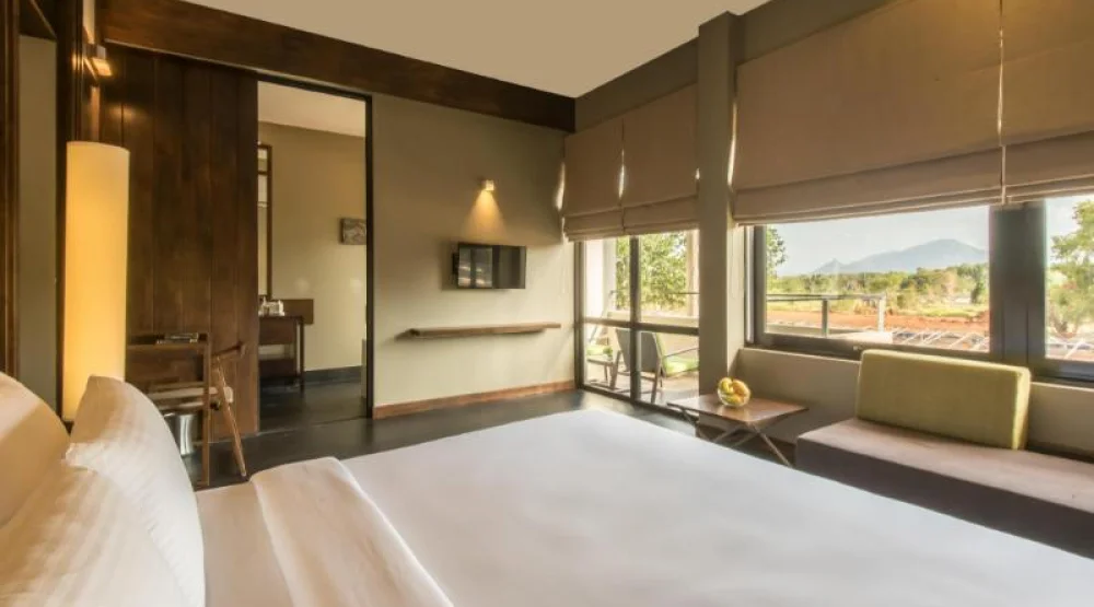 Super Deluxe Double Room at Jetwing Lake