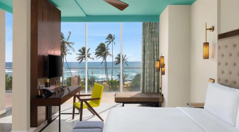 Deluxe Room at Radisson Blu Resort Galle