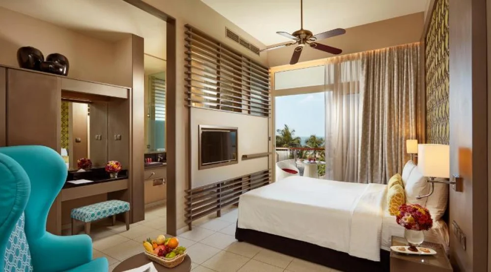 Superior Deluxe King Room with Sea View at Sentido Heritance Negombo