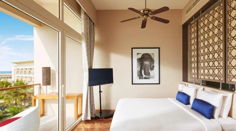 Premium King Room at Sentido Heritance Negombo