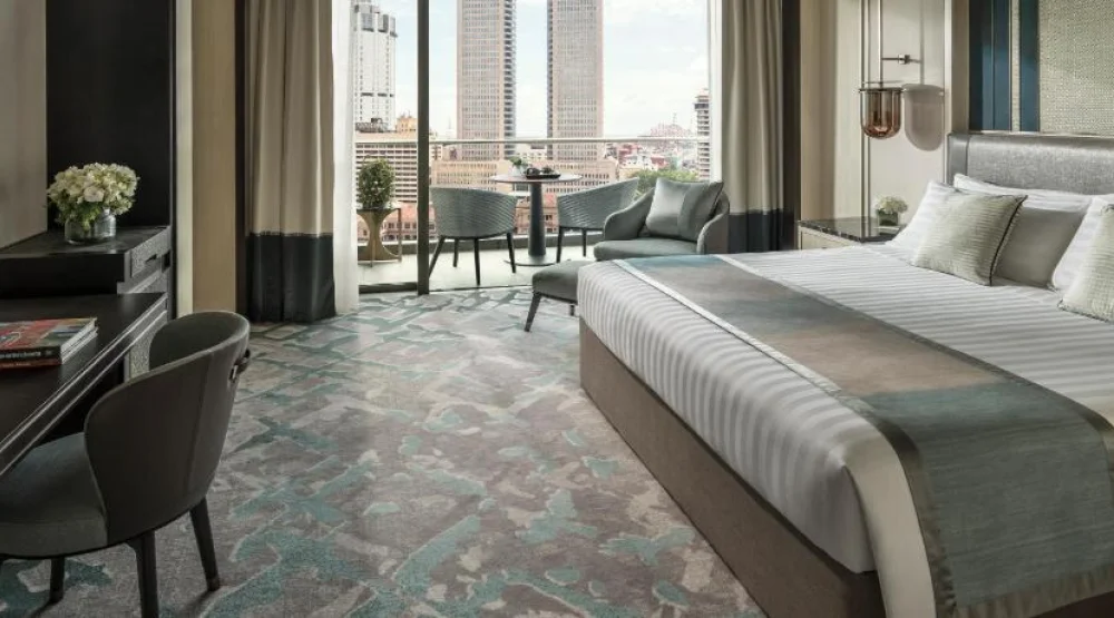 Premier Balcony King Room at Shangri-La Colombo