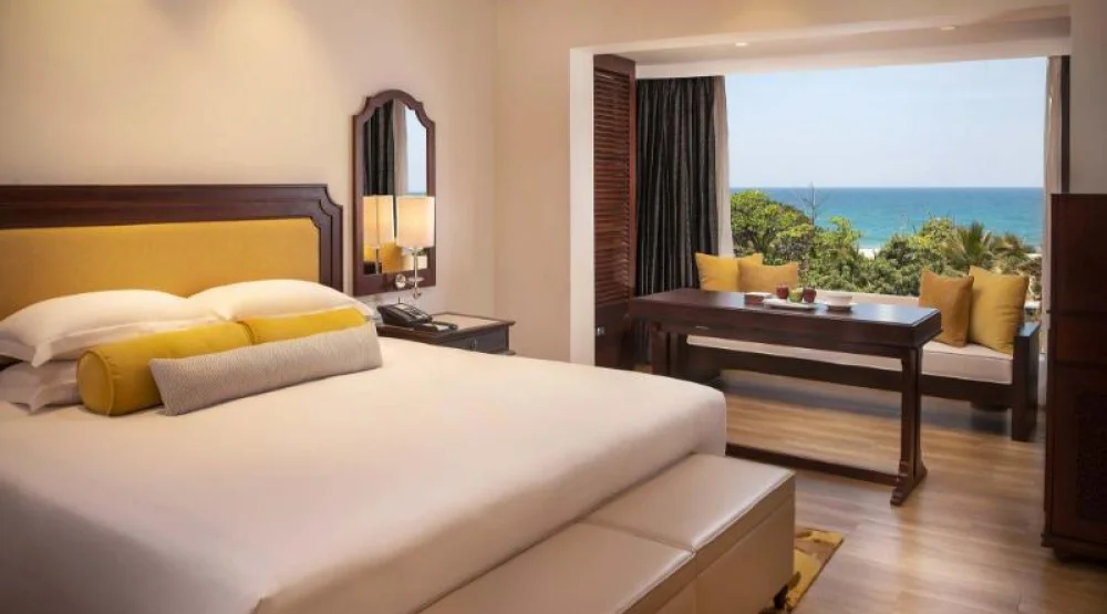 Luxury Room Ocean View King Bed at Taj Samudra