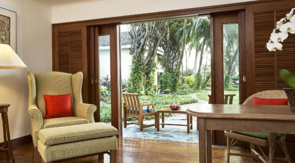 Garden Terrace Room at Anantara Siam Bangkok Hotel