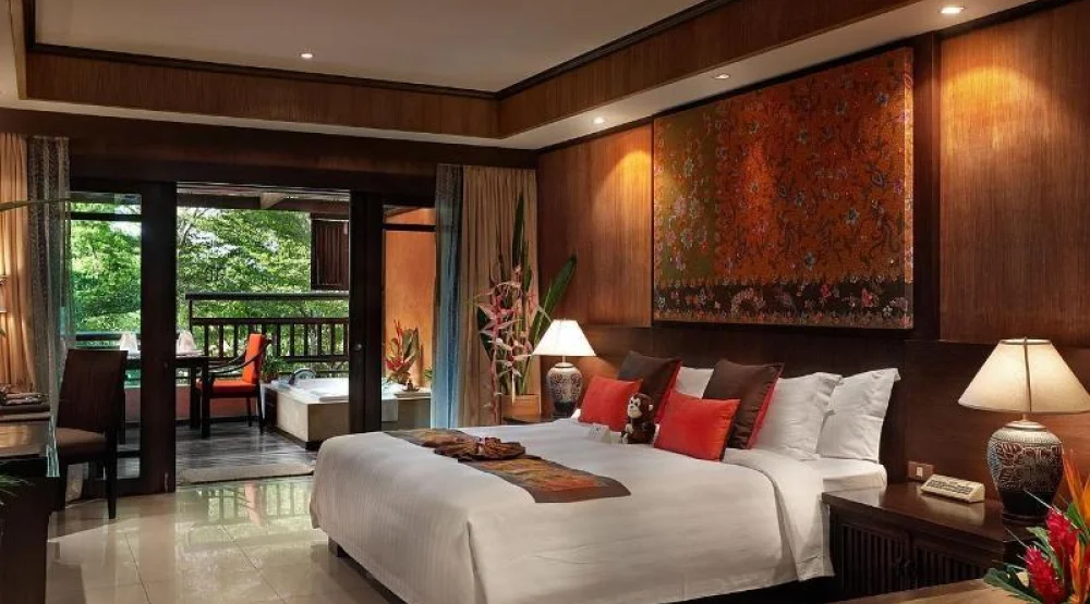 Deluxe Outdoor Jacuzzi at Bo Phut Resort & Spa Hotel