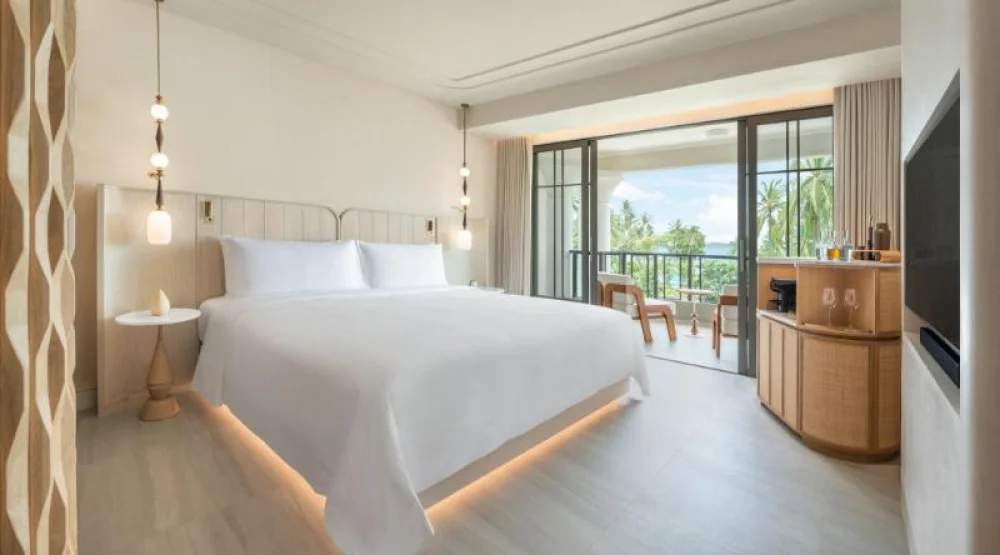 Deluxe Ocean King at Centara Reserve Samui