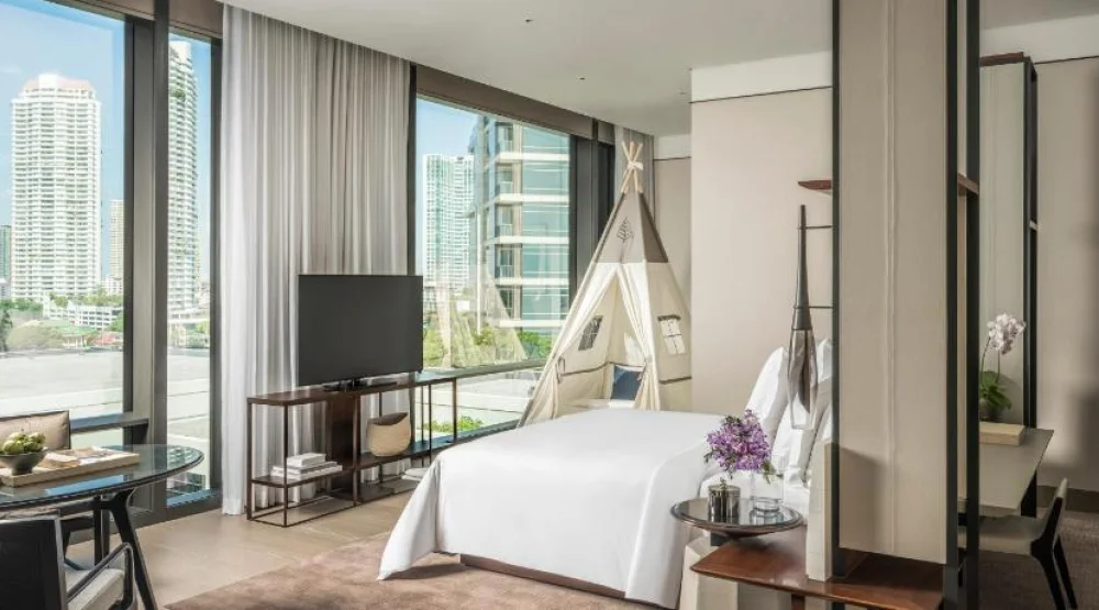 Studio Family Suite at Four Seasons Hotel Bangkok At Chao Phraya River
