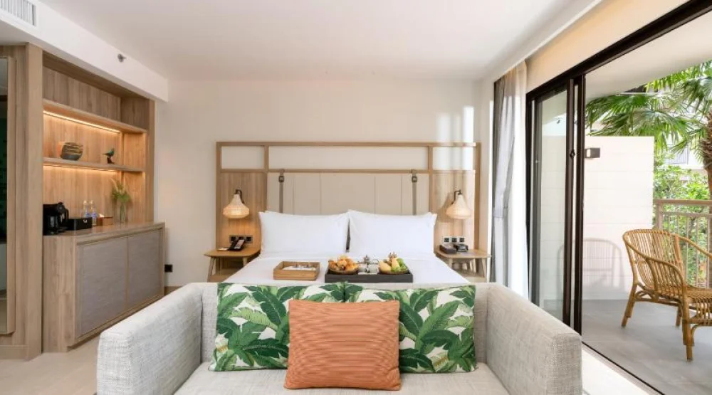 One King One Bunk Bed Kids Theme Playground View at Holiday Inn Resort Samui Bophut Beach
