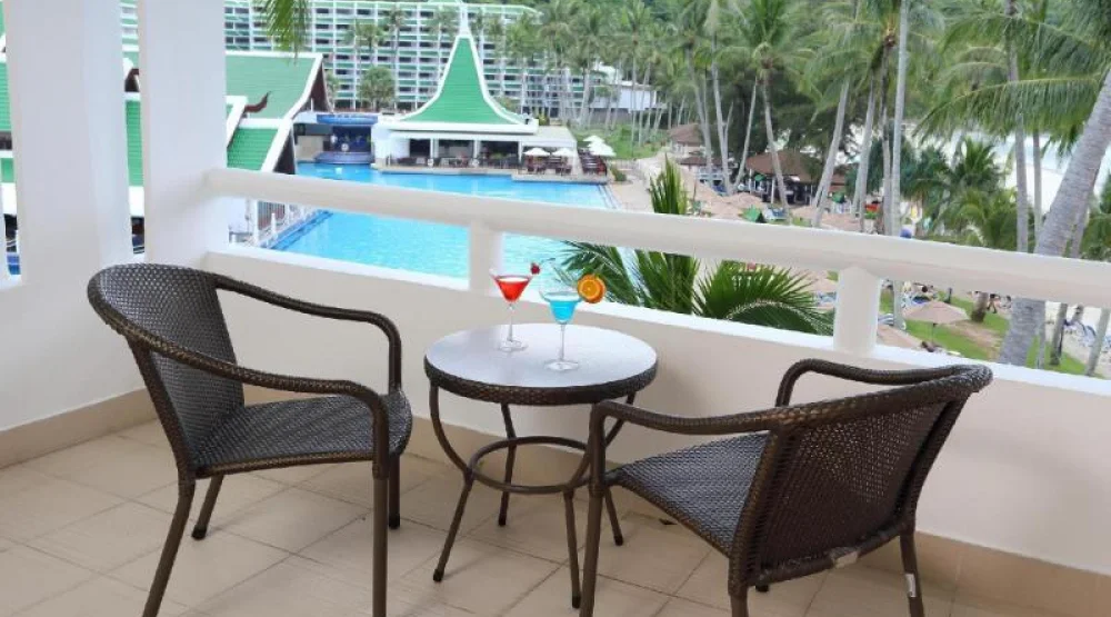 Guest Room, Two Twin, Pool View at Le Meridien Phuket Beach Resort