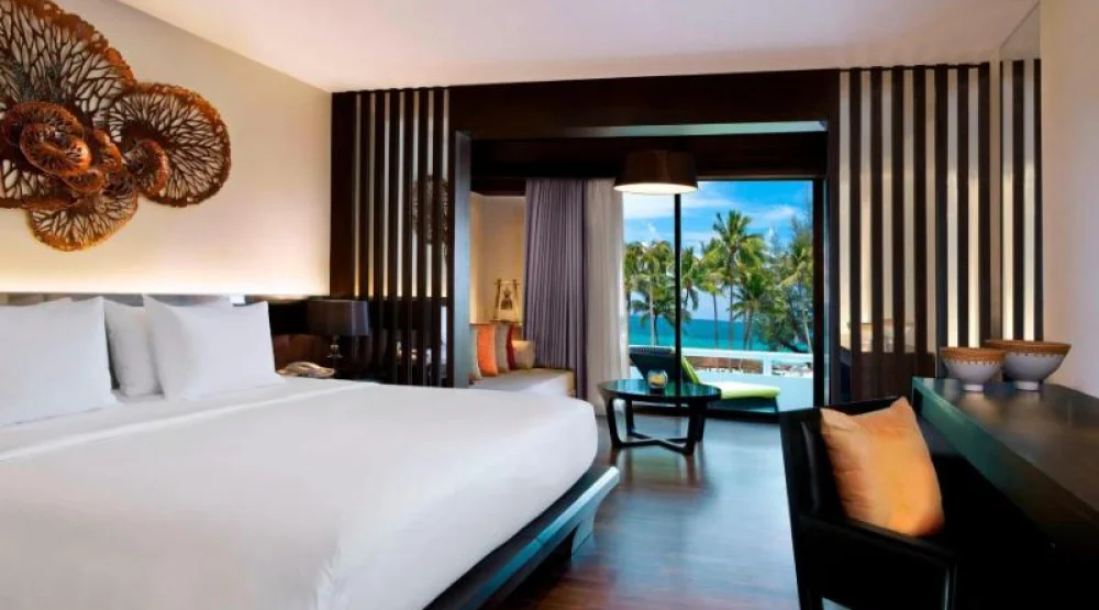 Junior Suite, One King, Ocean View, Balcony at Le Meridien Phuket Beach Resort