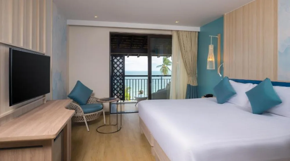 Deluxe Double Room with Sea View - Beach Side at Mercure Samui Chaweng Tana