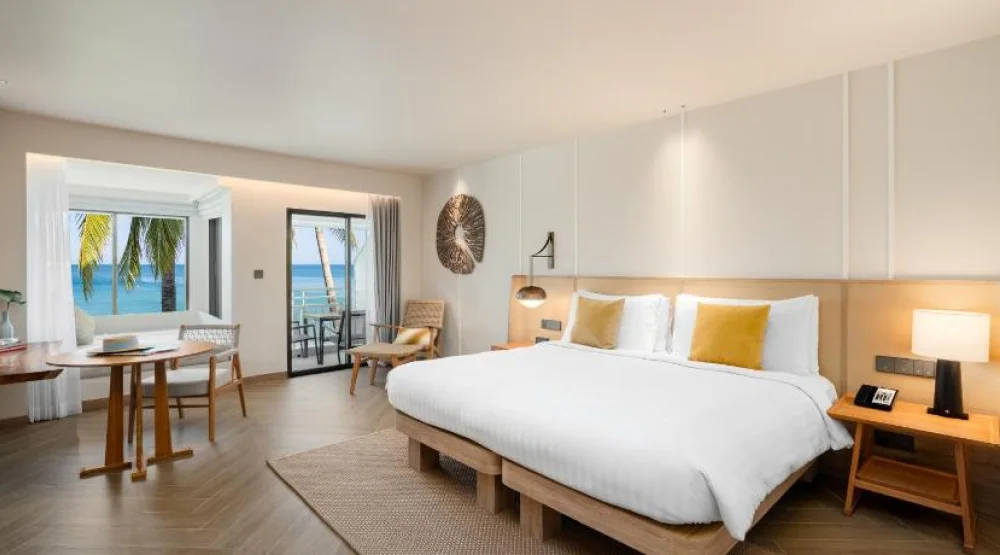 Club Ocean View One King Bed at SAii Laguna Phuket