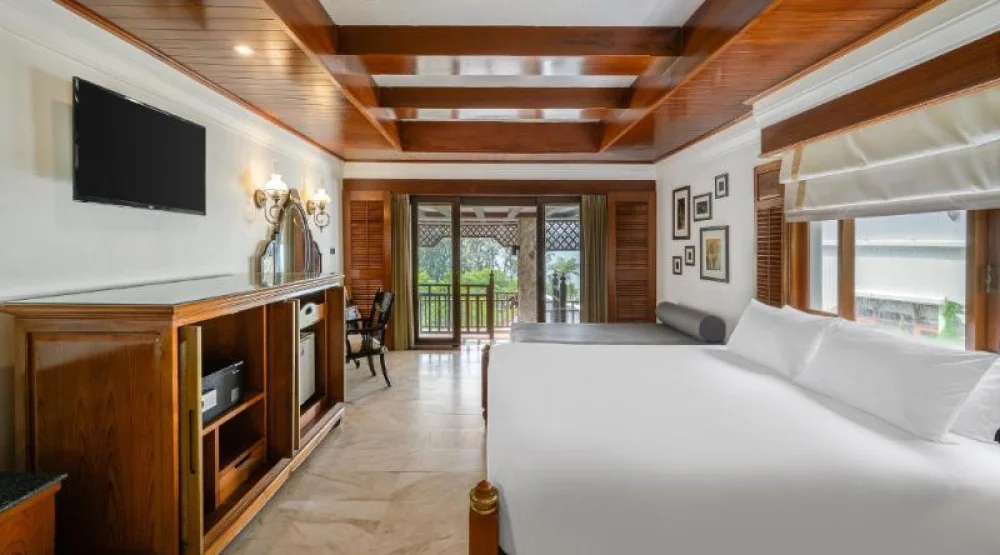 Lagoon Poolside with Bathtub at Thavorn Beach Village Resort