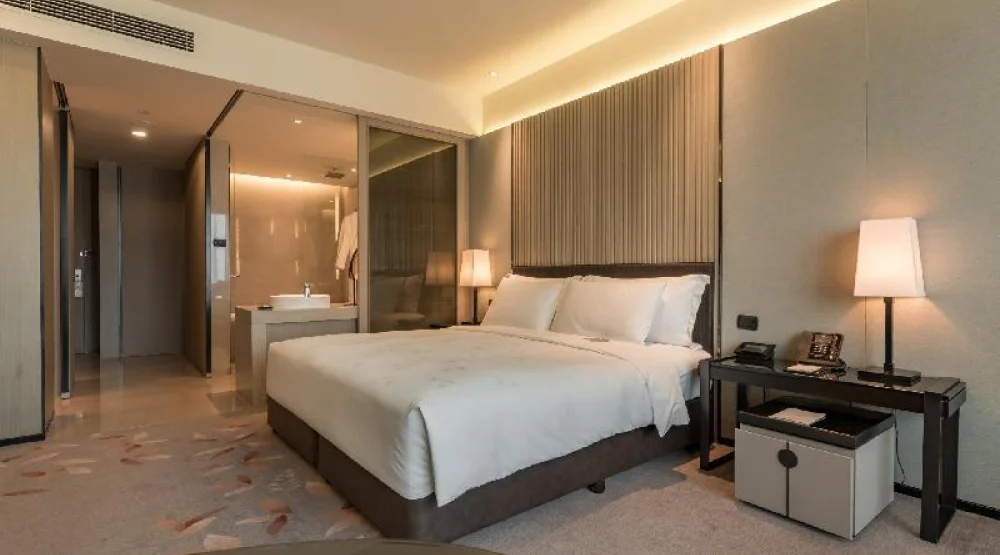 Deluxe King Room at The Okura Prestige Bangkok