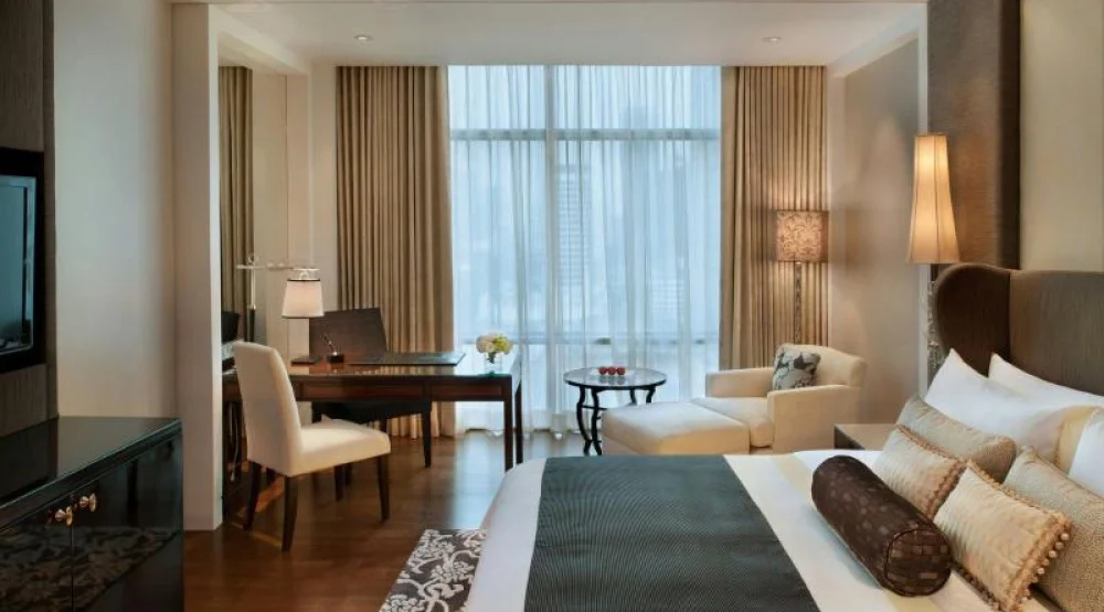 Guest Room, One King at The St. Regis Bangkok