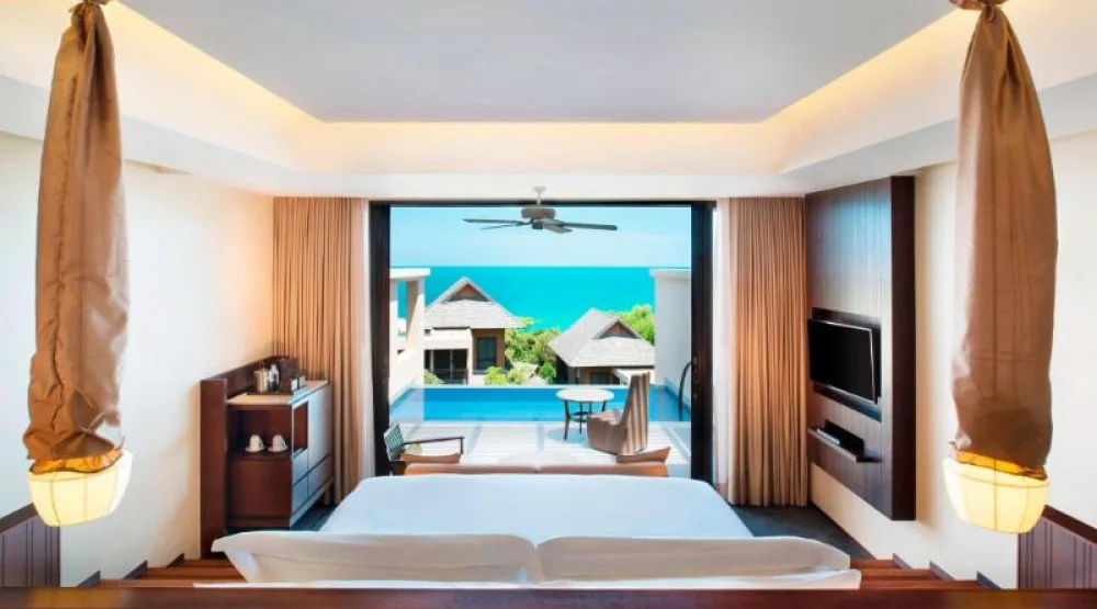 Ocean Suite, One Bedroom Suite, One King, Partial Ocean View at Vana Belle Resort Luxury Collection Resort