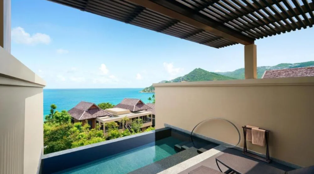 Ocean Suite, One Bedroom Suite, Two Queen, Partial Ocean View at Vana Belle Resort Luxury Collection Resort