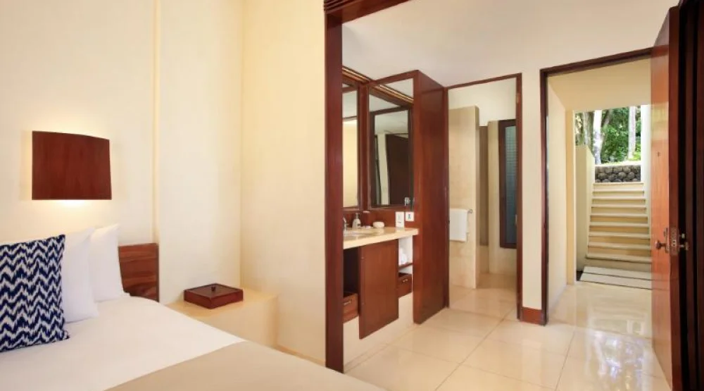 One King Bed at Alila Manggis Hotel