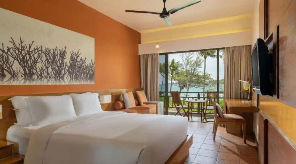 Sea Breeze Room with Queen Bed at Angsana Bintan