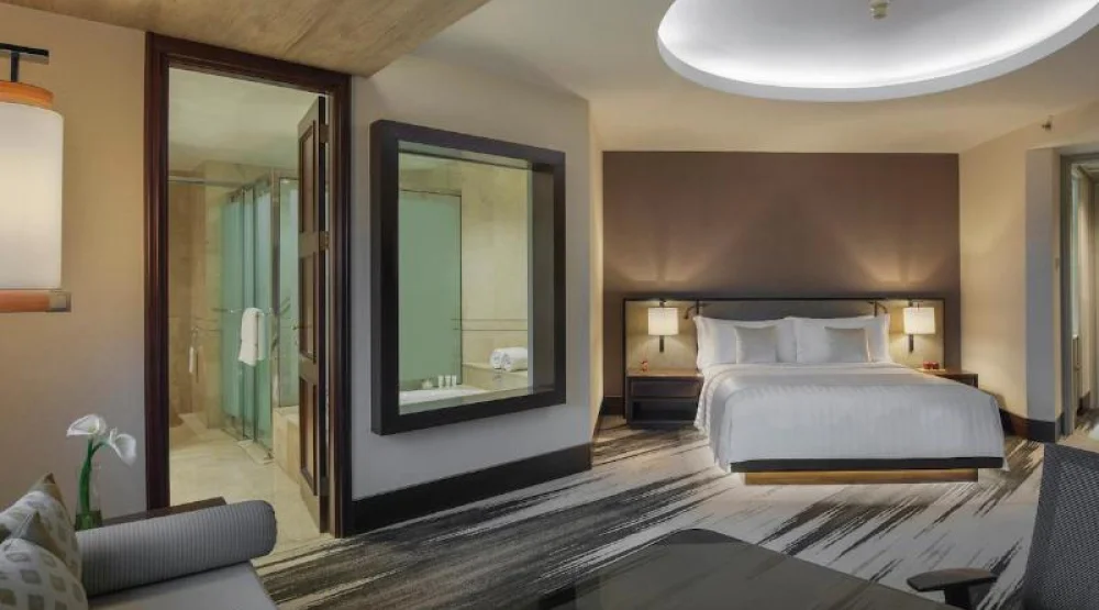 Grand Premium Red Level at Gran Melia Jakarta