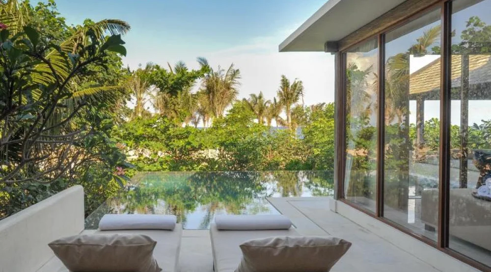 Ocean Pool Villa at Komaneka At Keramas Beach