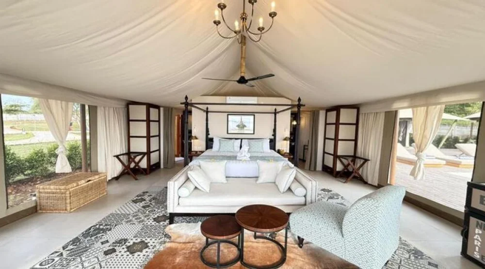 Two Bedroom Beach Front Suite at Menjangan Dynasty Resort