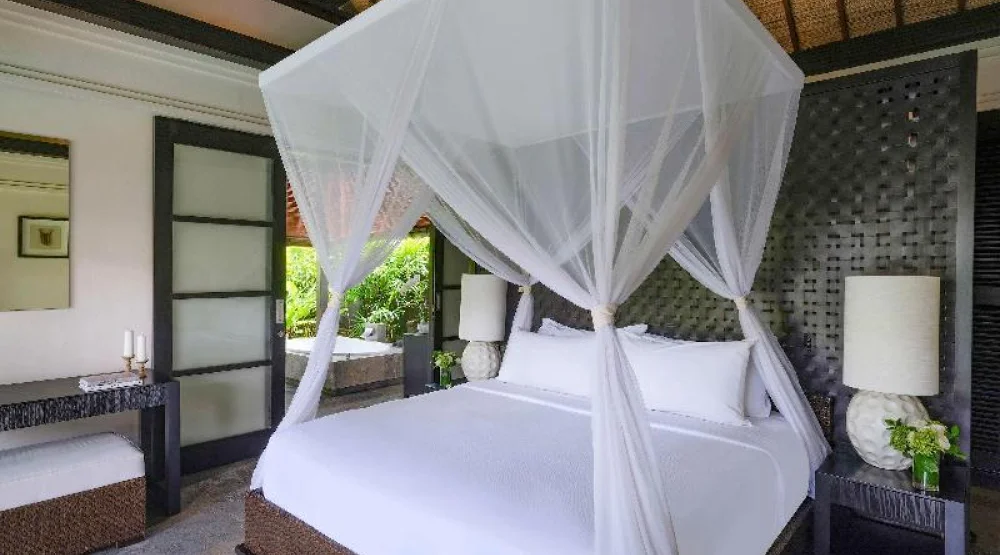 Three Bedroom Royal Pool Villa at Peppers Seminyak