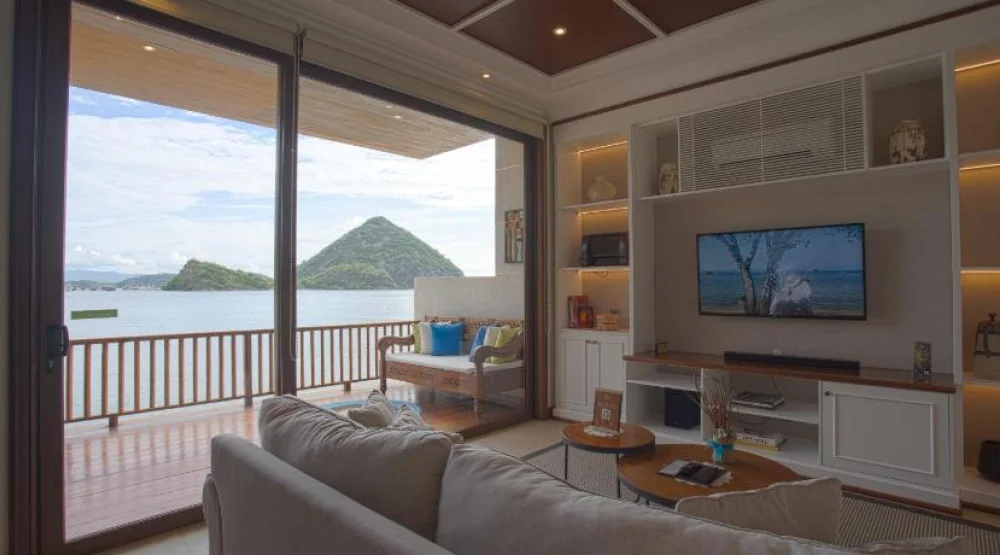 Executive Oceanfront Residence at Plataran Komodo Resort & Spa