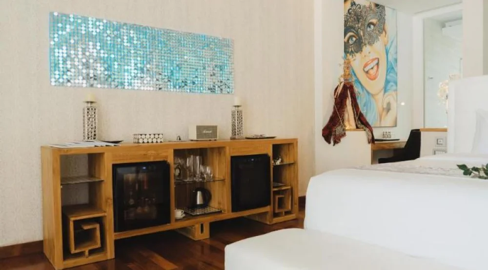 Premium Suite with Open-air Bath at Seven Secrets by Hanging Gardens