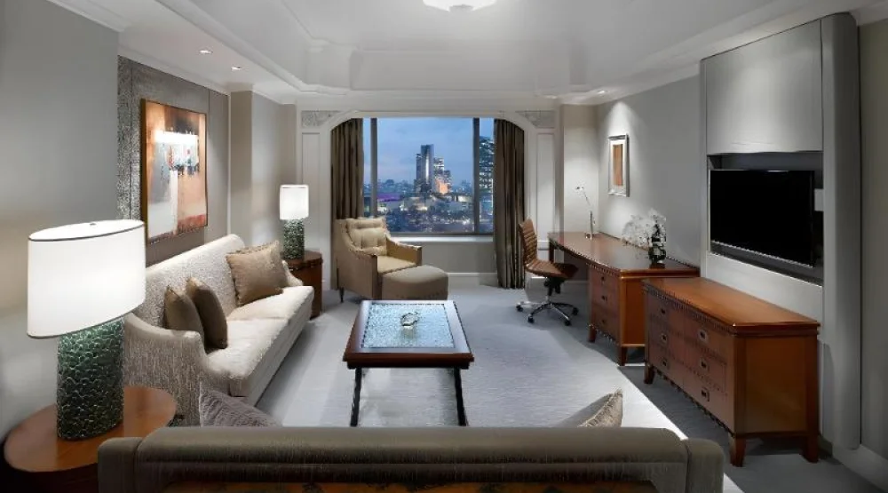 One Bedroom Suite at Shangri-La Jakarta