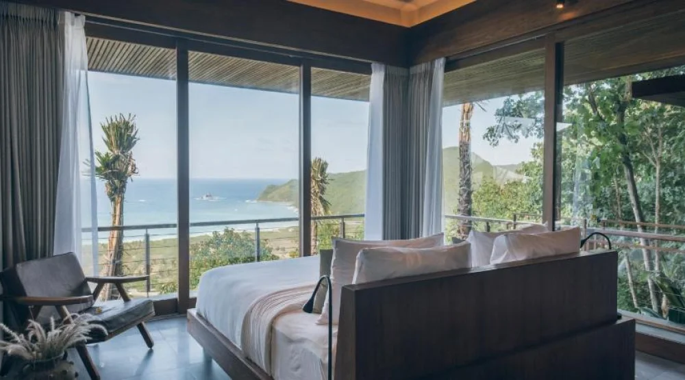 Four Bedroom Villa Keluarga with Sea View at Tampah Hills