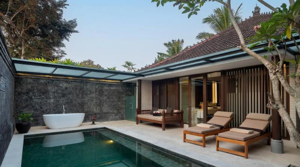 Family Pool Villa at Tanah Gajah by Hadiprana