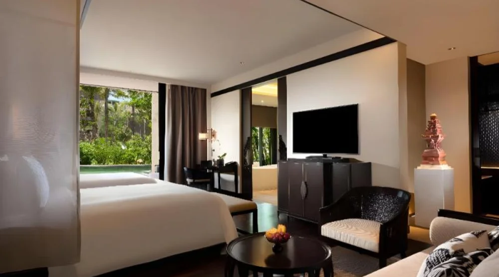 Grand Deluxe Ocean Court King at The Apurva Kempinski Bali
