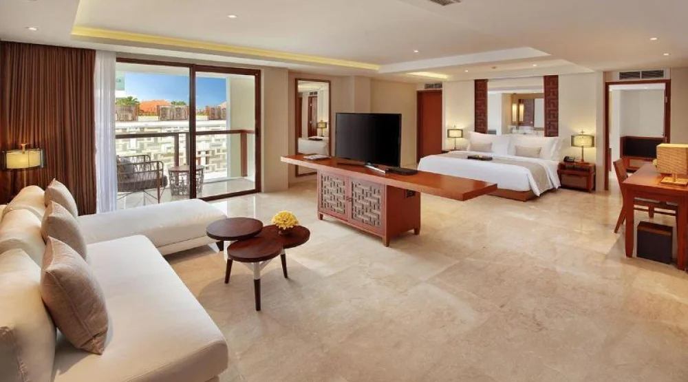 Deluxe Suite at The Bandha Hotel & Suites