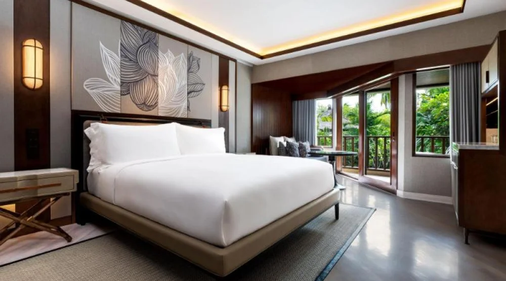 Guest Room, One King, Garden View at The Laguna Luxury Collection Resort & Spa