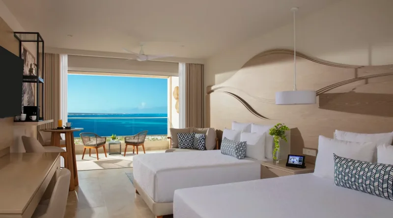 Xcelerate Junior Suite Live Big Ocean Front at Breathless Cancun Soul Resort & Spa