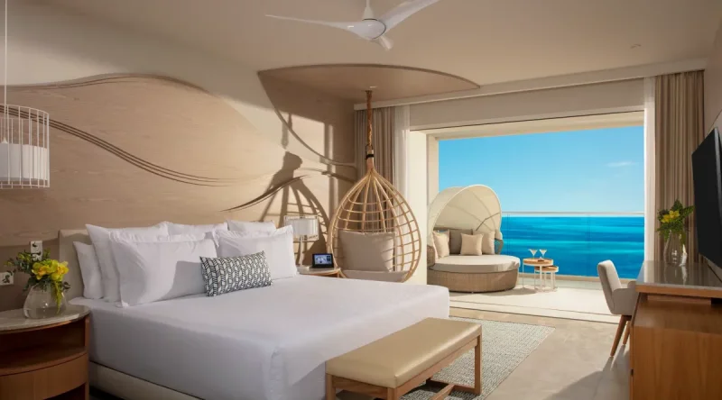 Xhale Club Master Suite Ocean Front at Breathless Cancun Soul Resort & Spa