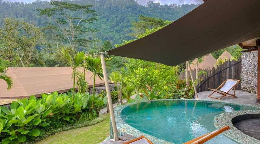 Family pool tent at Wapa Di Ume Sidemen