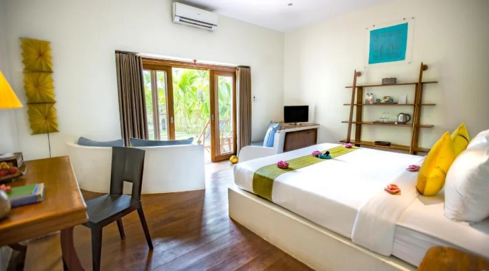 Grand Suite at Navutu Dreams Resort & Wellness Retreat