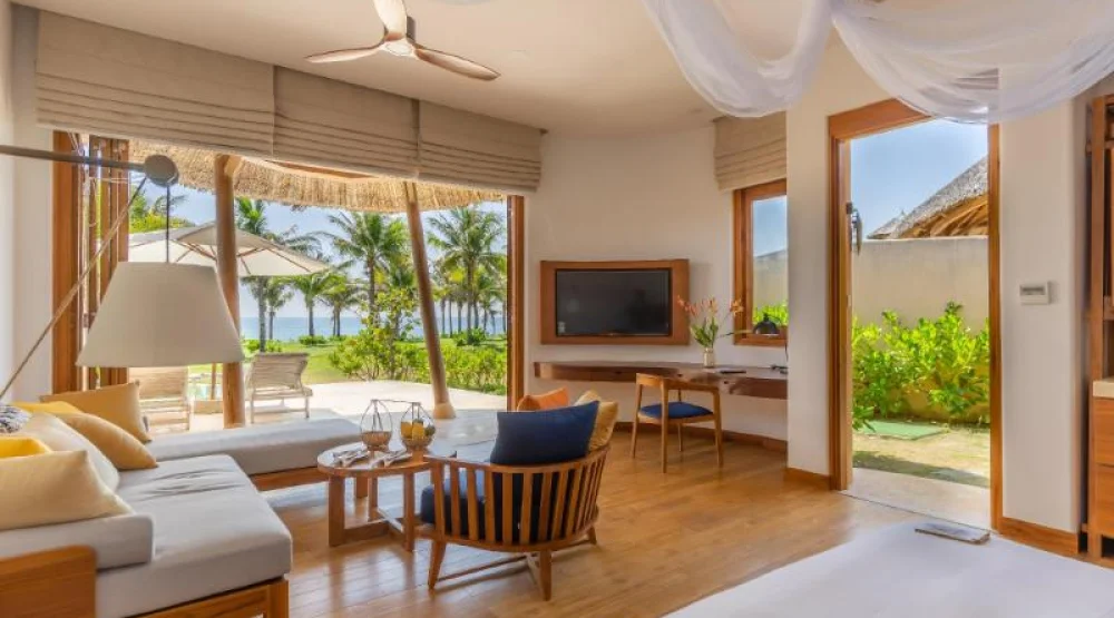 One Bedroom Beachfront Pool Villa with King Bed at Ana Mandara Cam Ranh