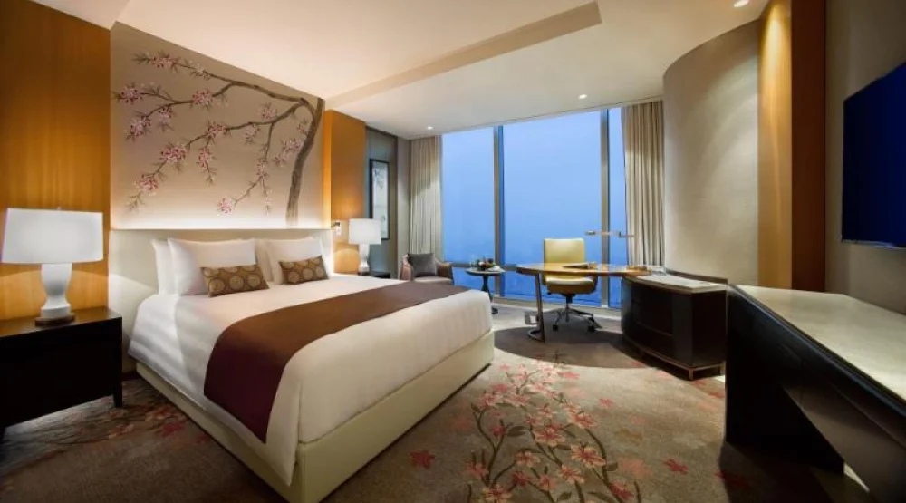 Deluxe King at Lotte Hotel Hanoi