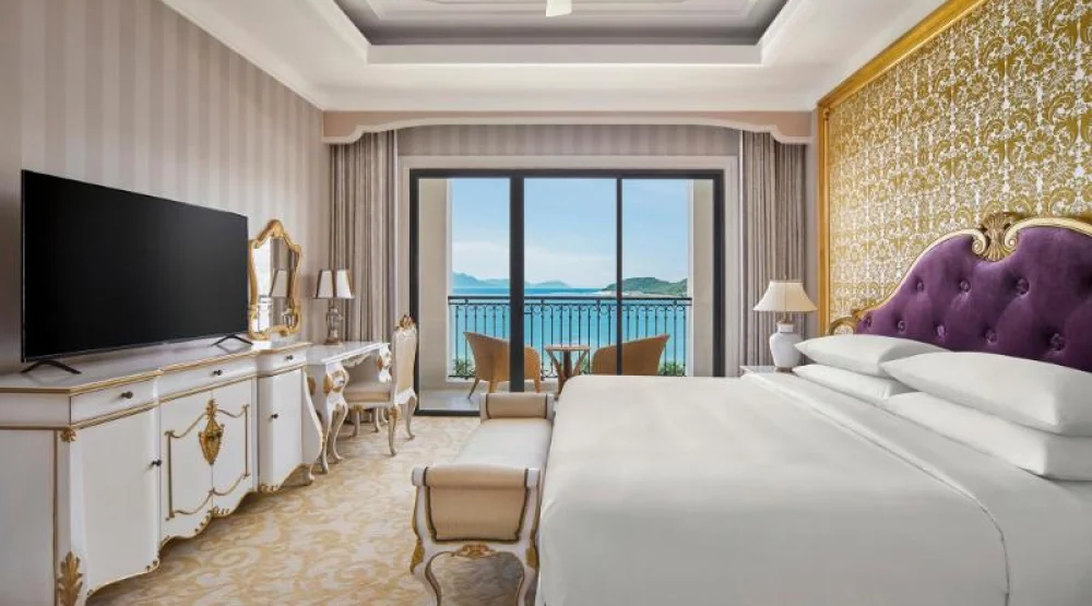 Executive Suite Ocean View at Nha Trang Marriott Resort & Spa Hon Tre Island