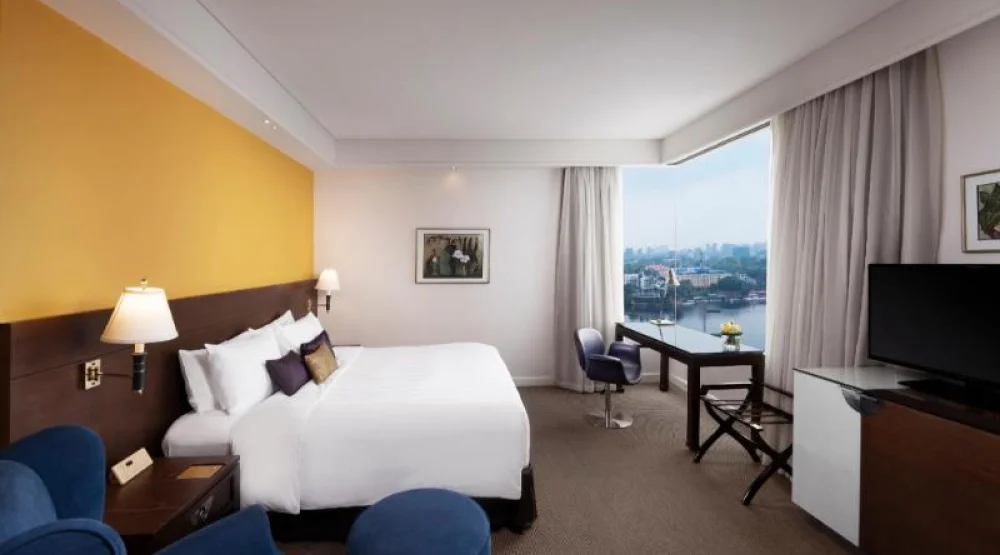 Deluxe Lake View King Room at Pan Pacific Hanoi