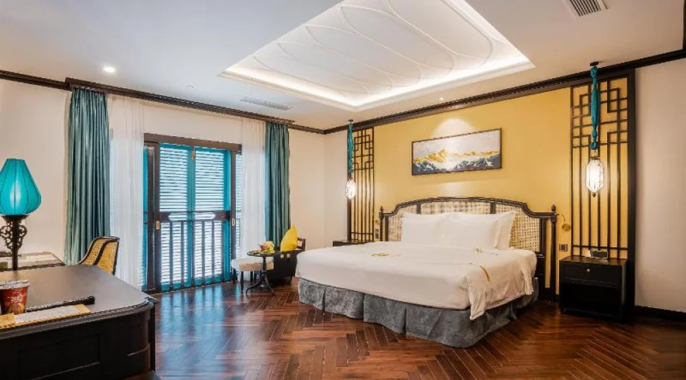 Deluxe Room at Potique Hotel