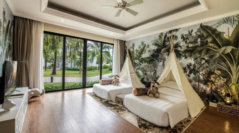 Deluxe Family Villa Three Bedroom Safari at Vinpearl Wonderworld Phu Quoc