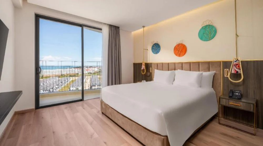 Classic Twin Room, Ocean View. at Wyndham Hoi An Royal Beachfront Resort