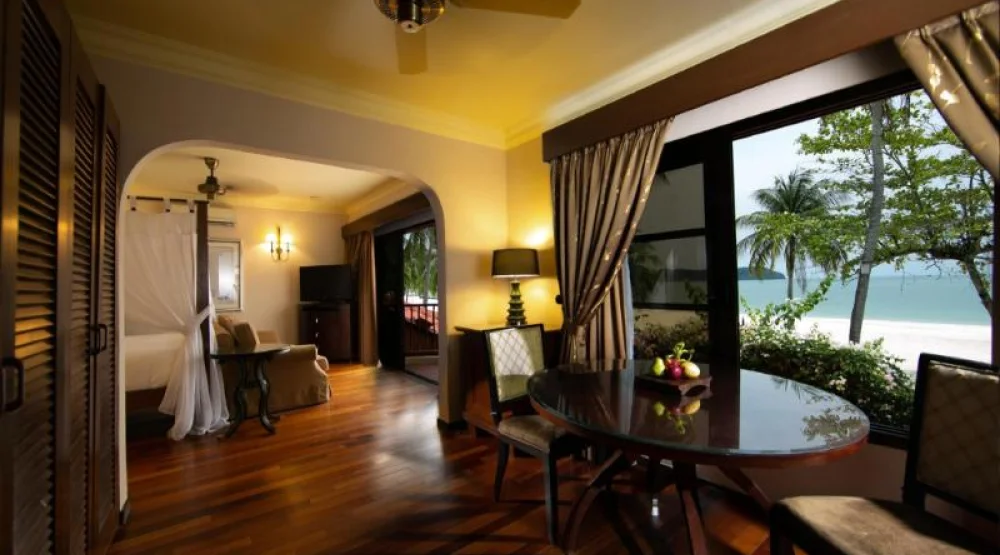 Deluxe Suite Sea View at Casa del Mar Langkawi