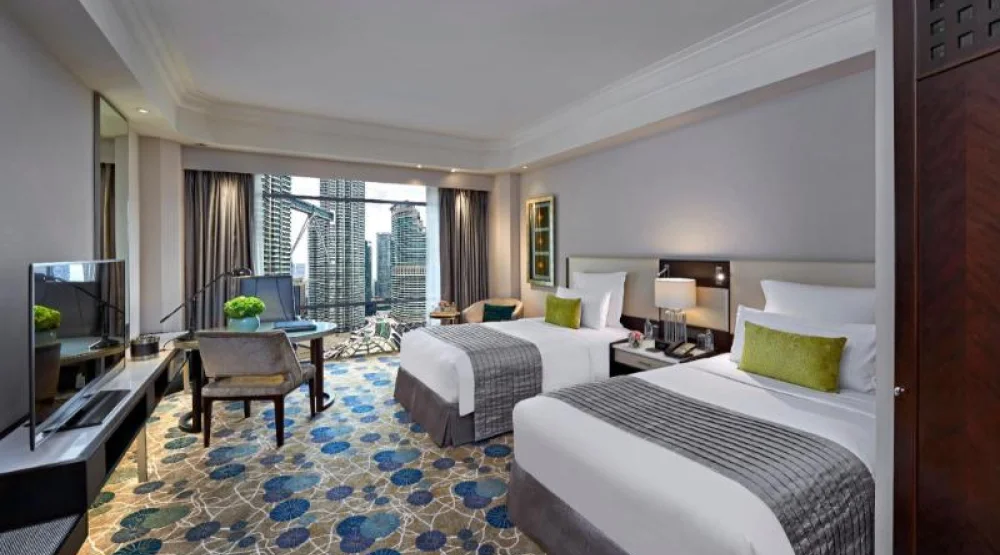 Club Twin Towers View Room Twin Bed at Mandarin Oriental Kuala Lumpur