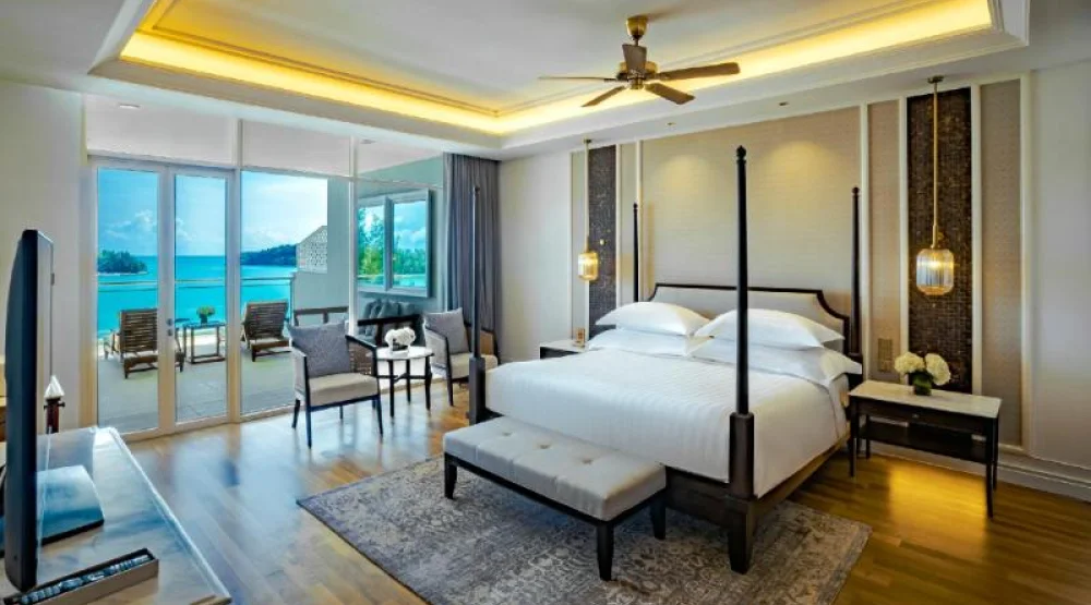 Grand Viceroy Sea View Room at The Danna Langkawi