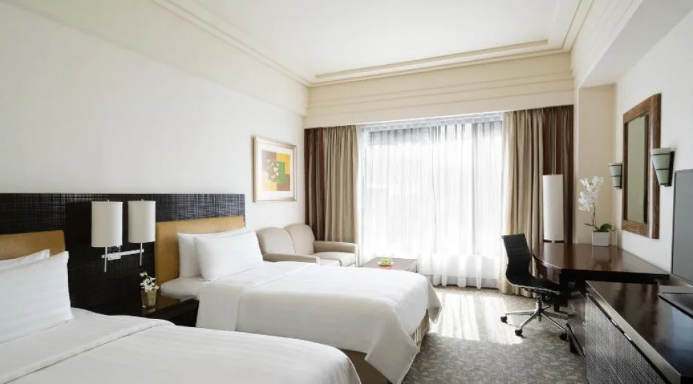 Garden Wing Deluxe Twin at Edsa Shangri-La Hotel