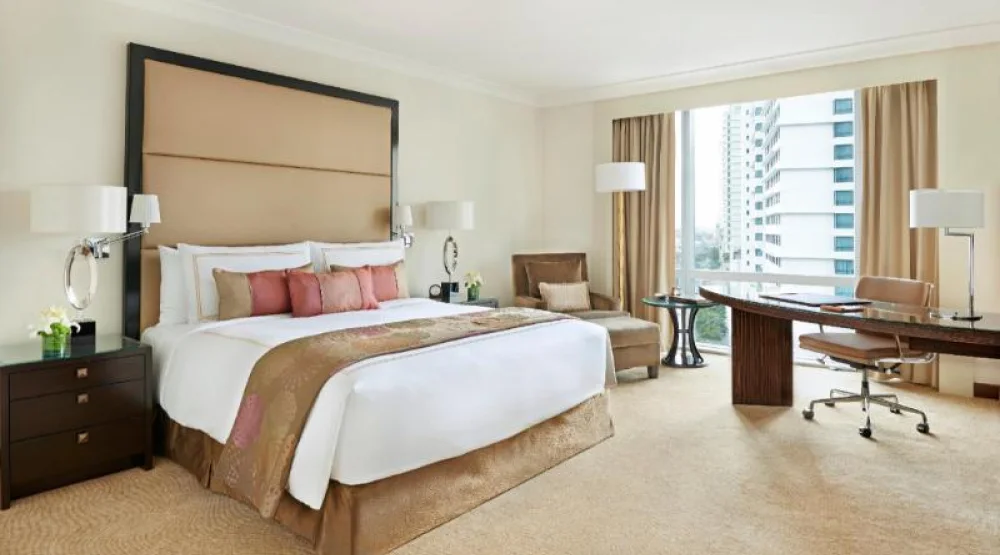 Fairmont Gold Room King Bed at Fairmont Makati
